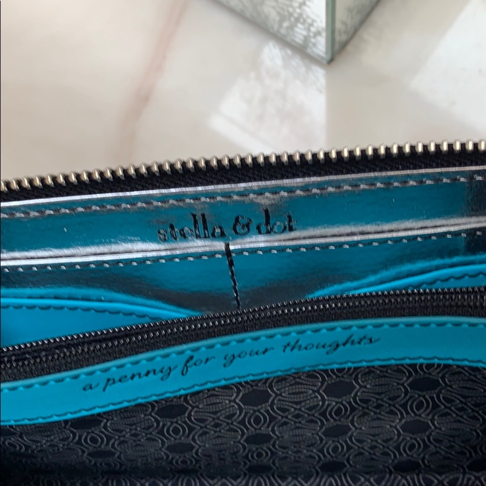 Stella & Dot Animal Print Wallet - Picture 4 of 4